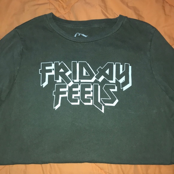Friday Feels Graphic Tee - Picture 2 of 3